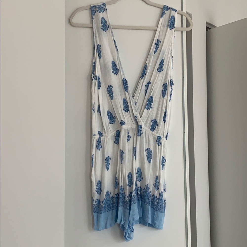 White and light blue romper!!! - Picture 3 of 5